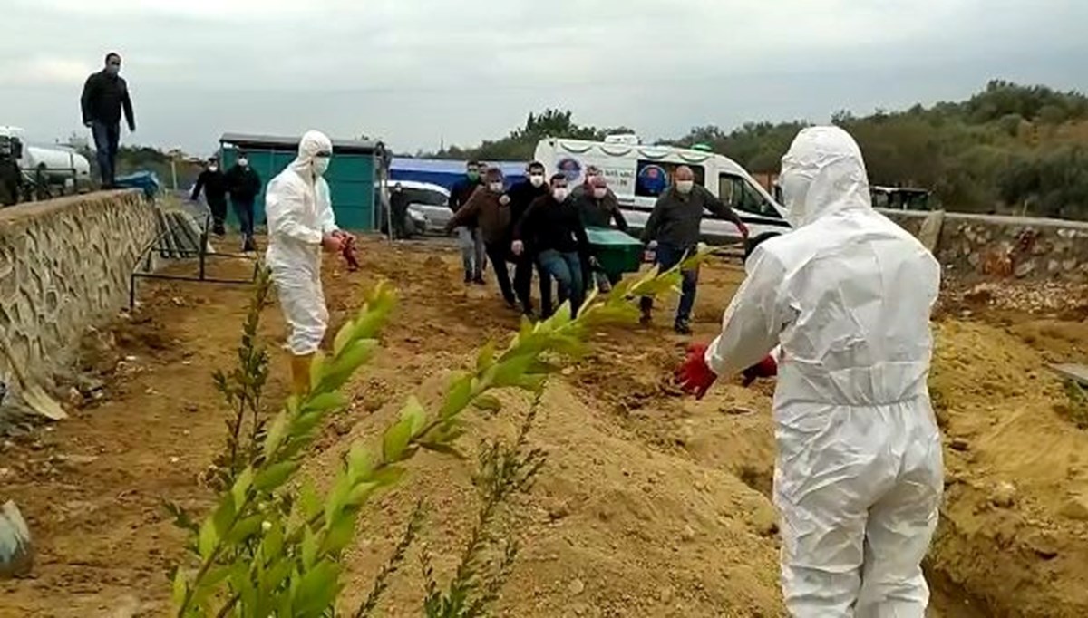 57 yıllık çift, 5 saat arayla corona virüsten öldü