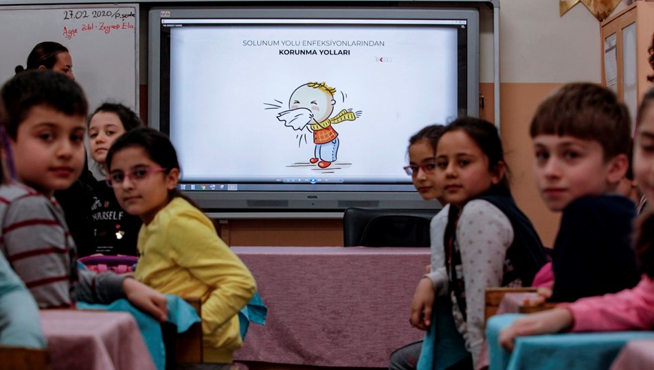 Ogrencilere Velilere Ve Ogretmenlere Uyari Eller En Az 30 Saniye Yikanmali Ntv