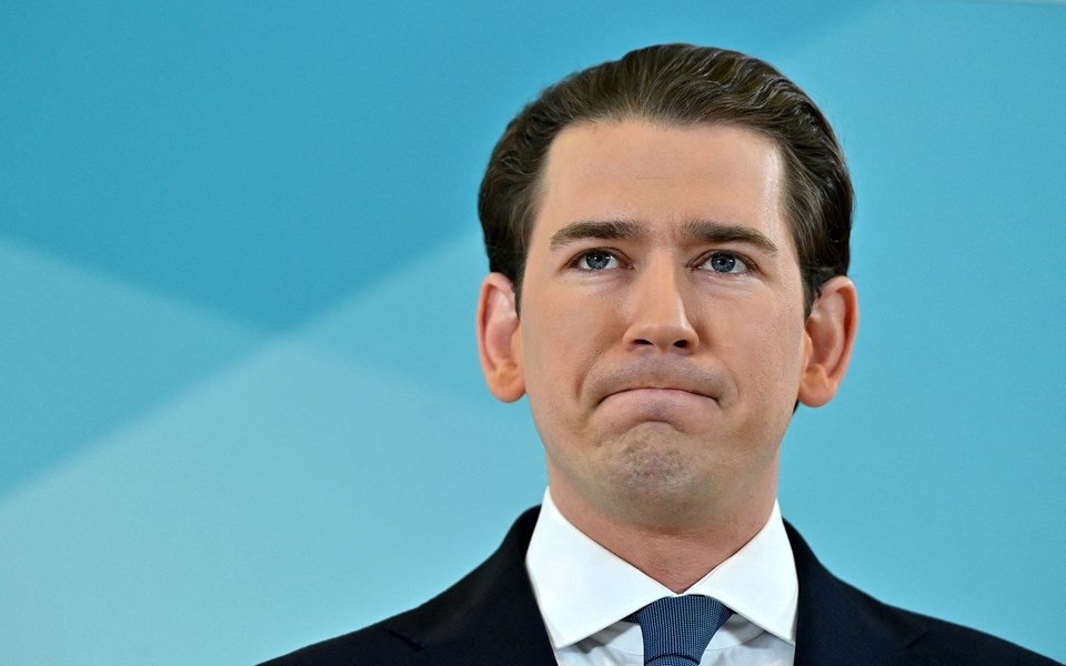 Avusturya'nın eski başbakanı hapis cezası ile karşı karşıya: Yalan beyandan yargılanacak - 1