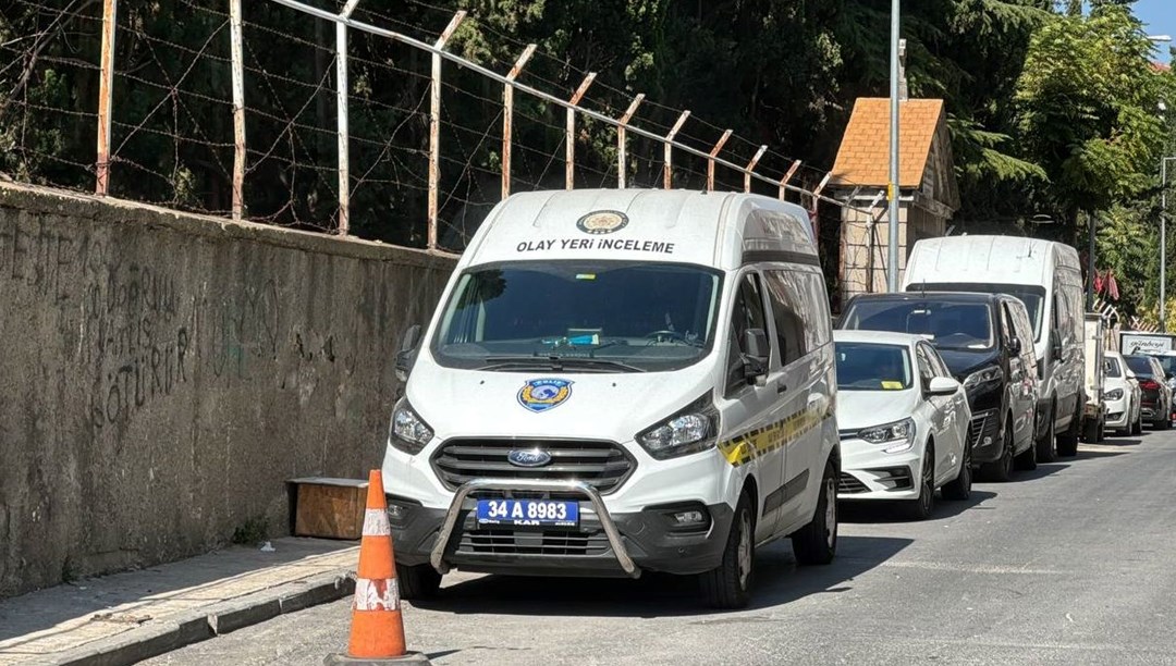 Şişli’de Rum Ortodoks Mezarlığı’nda kaçak kazı: 6 metre derinliğinde çukur kazdılar