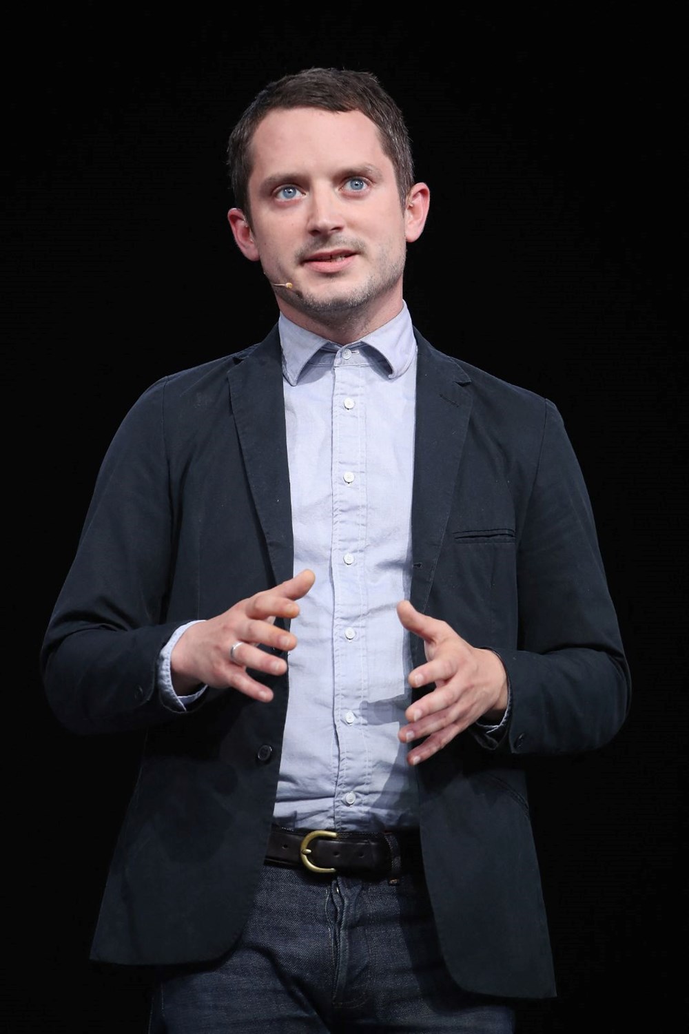 Dünyaca ünlü yıldızlardan deprem paylaşımları - 13