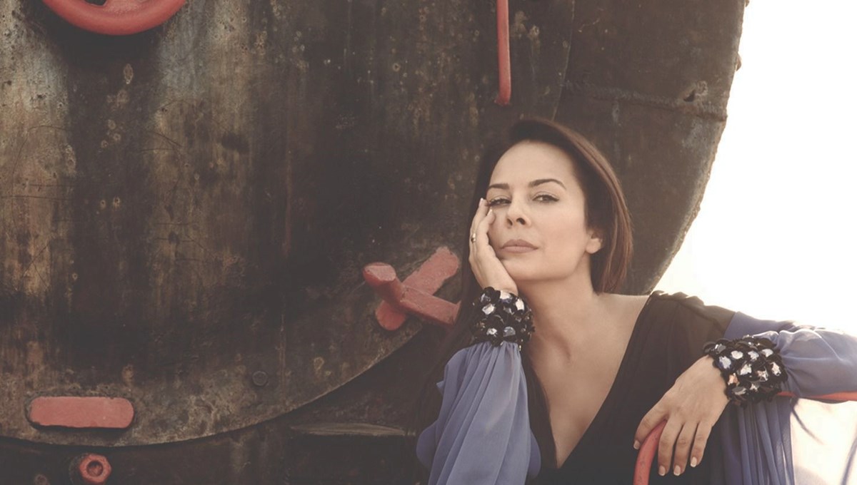Demet Sağıroğlu’ndan yeni şarkı geliyor Demet Sağıroğlu’ndan yeni şarkı geliyor