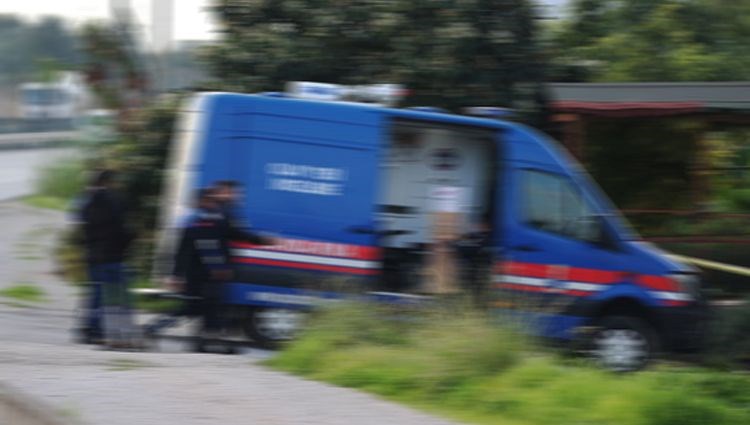 Bebeğini gömdüğü iddia edilen anneye gözaltı