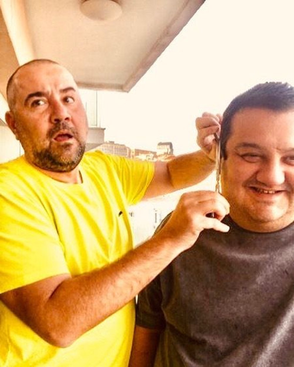 Corona g�nlerinde �nl�lerin ev halleri