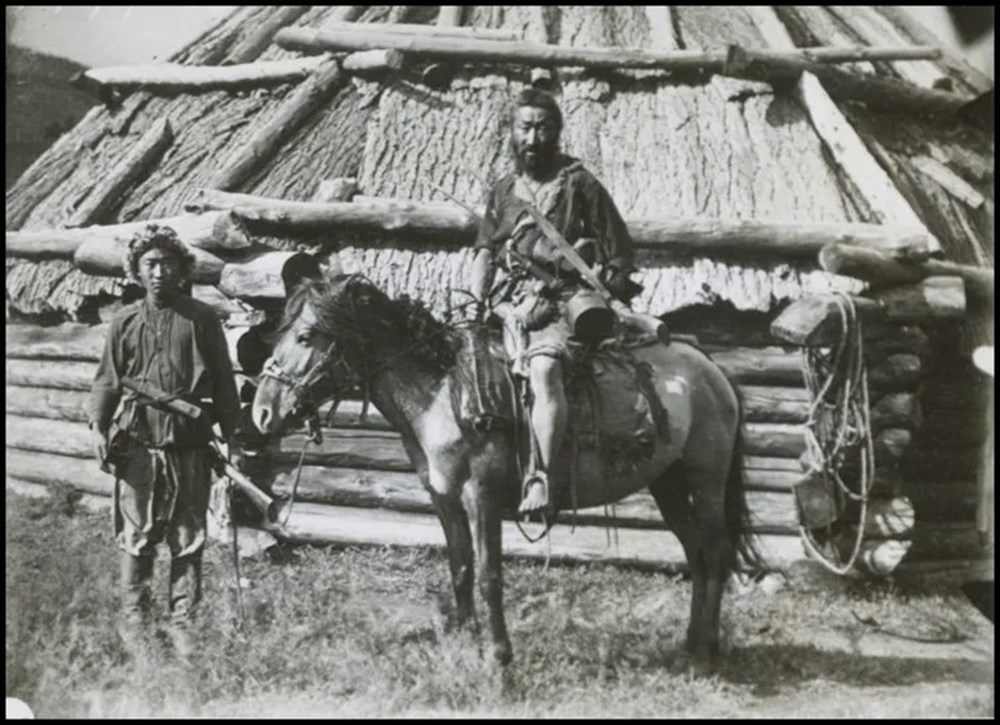 Bilim kurgu değil Türk boylarının 111 yıllık fotoğrafları. Gizemli heykeller, gelişmiş aletler, tanıdık kıyafetler (106 fotoğrafla gizemli Türk tarihi) - 83