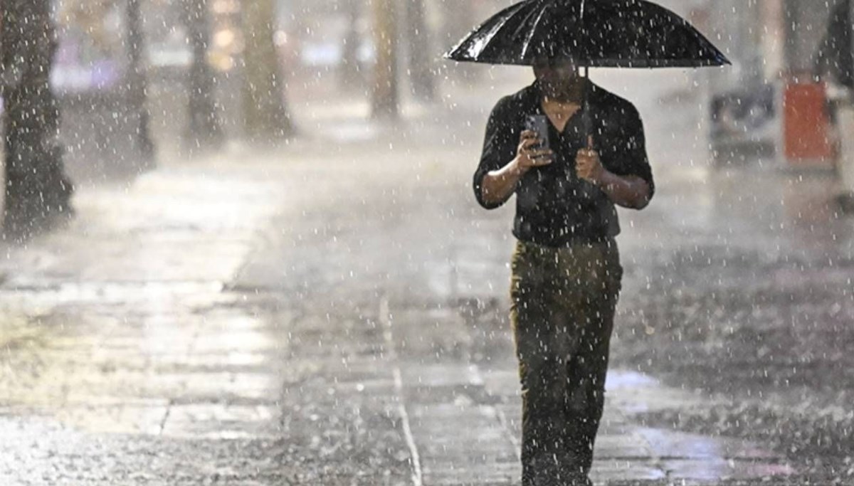 Meteoroloji uyardı: İstanbul ve birçok ilde kuvvetli yağış etkili olacak