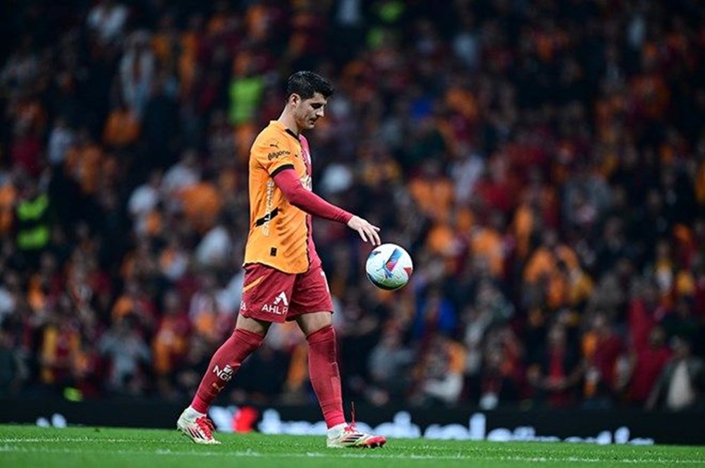 Şimdi imzası kurumadan süpriz tez: "Galatasaray'dan ayrılacak" 78 NuCI5hS aECMz3D wTMYg