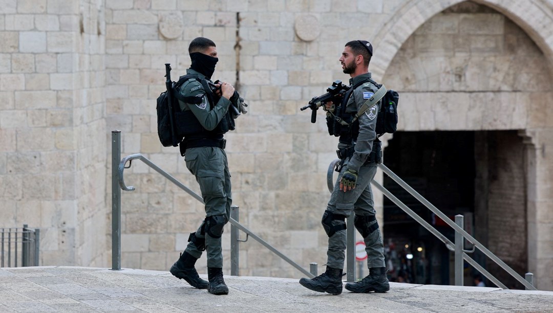 Bir Türk vatandaşı Kudüs'te İsrail polisini bıçakladı iddiası