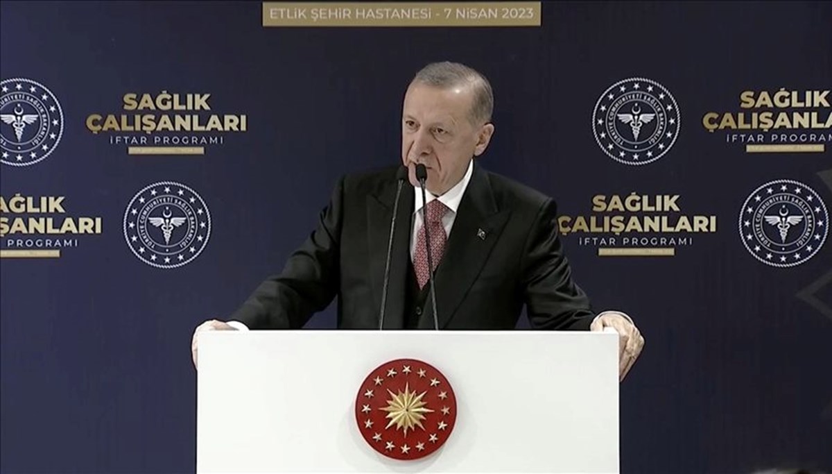 Cumhurbaşkanı Erdoğan: 42 bin 500 sağlık personeli alıyoruz