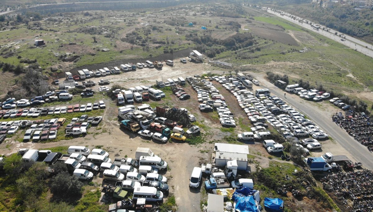 Milyonluk araçlar yediemin otoparklarında çürüyor