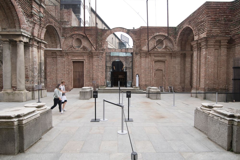 Aşılama merkezine dönüştürülen ilk kültürel mekan: Castello di Rivoli Çağdaş Sanat Müzesi - 2