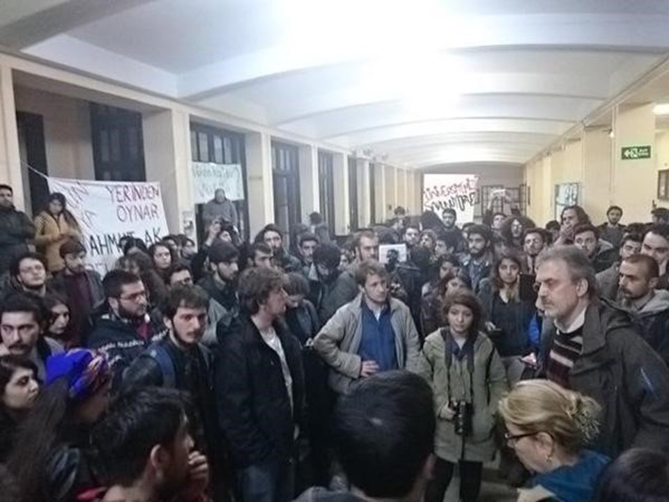 İstanbul Üniversitesi'nde rektör eylemi - 1