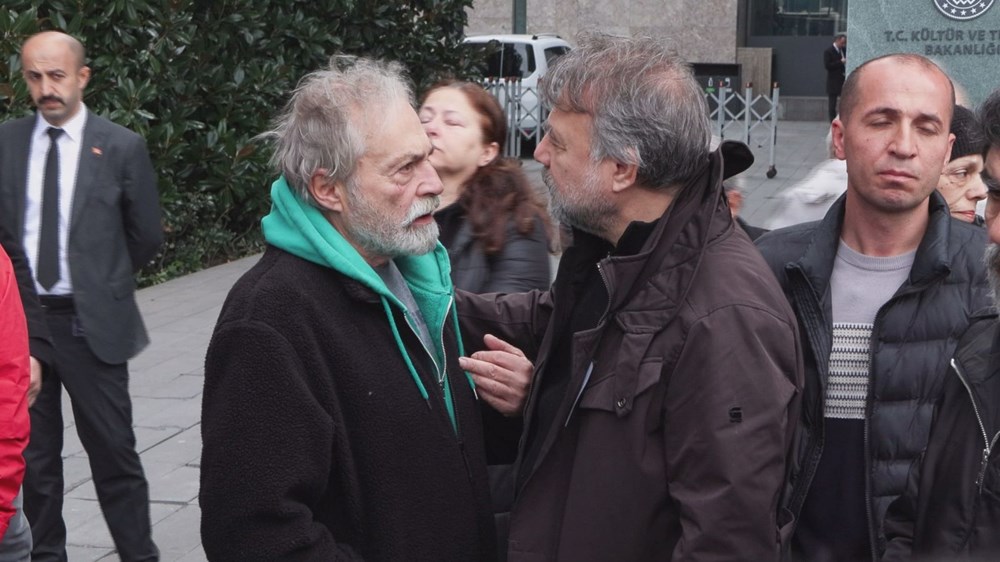 Usta oyuncu Ahmet Levendoğlu son yolculuğuna uğurlandı - 9