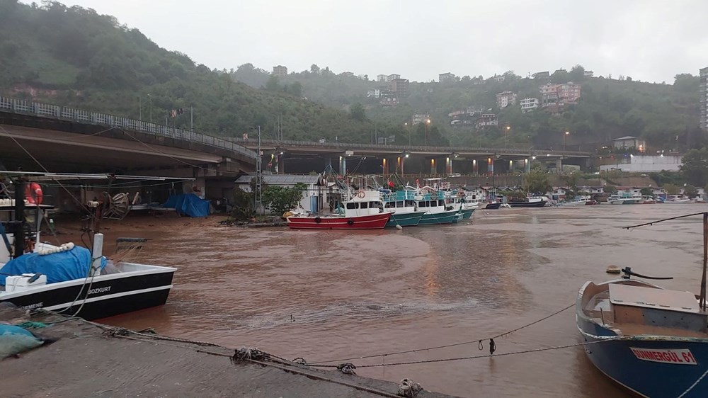 Trabzon'u sağanak vurdu, hastane tahliye edildi - 2