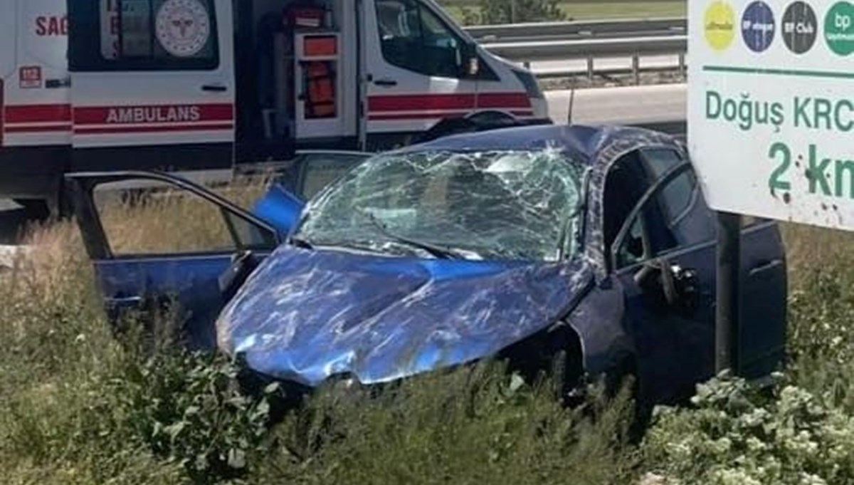 Afyonkarahisar'da kaza: İki yaralı Afyonkarahisar'da kaza: İki yaralı