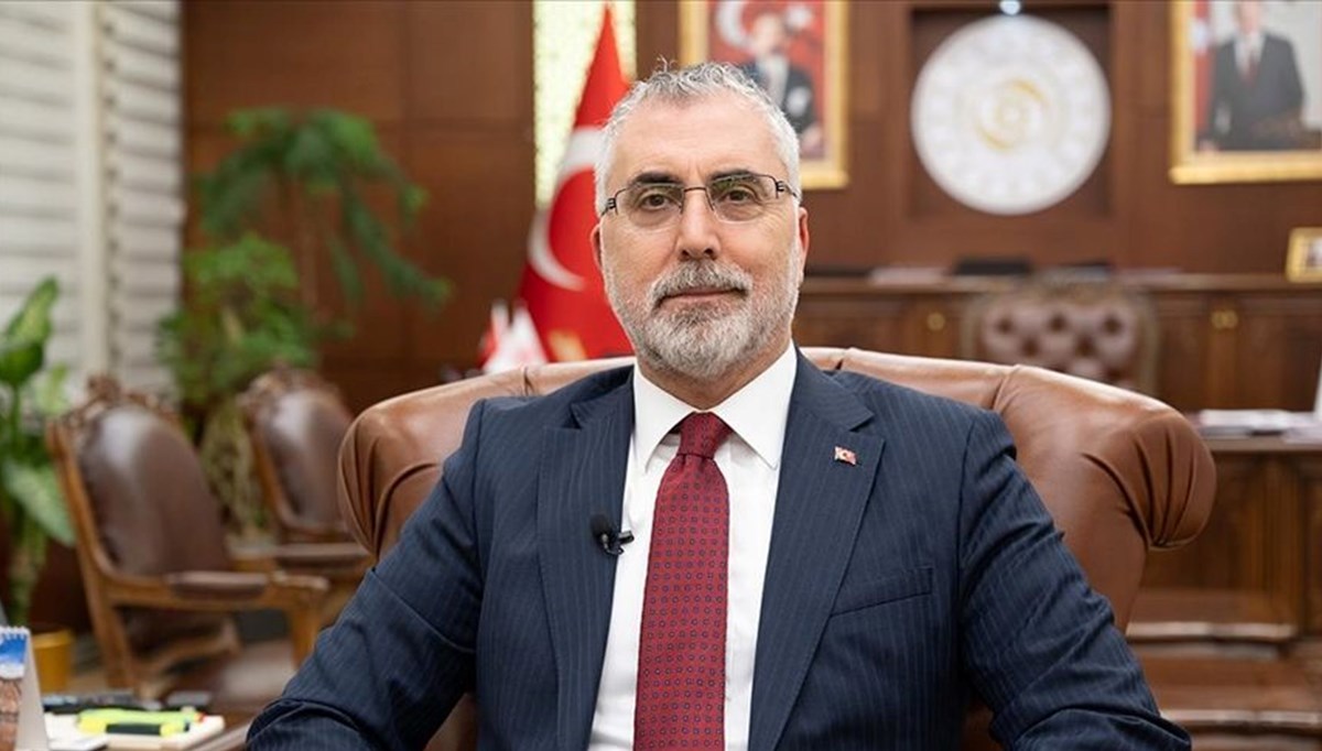 Bakan Işıkhan, vatandaşlara uyardı: Fazladan ücret ödemeyin Bakan Işıkhan, vatandaşlara uyardı: Fazladan ücret ödemeyin