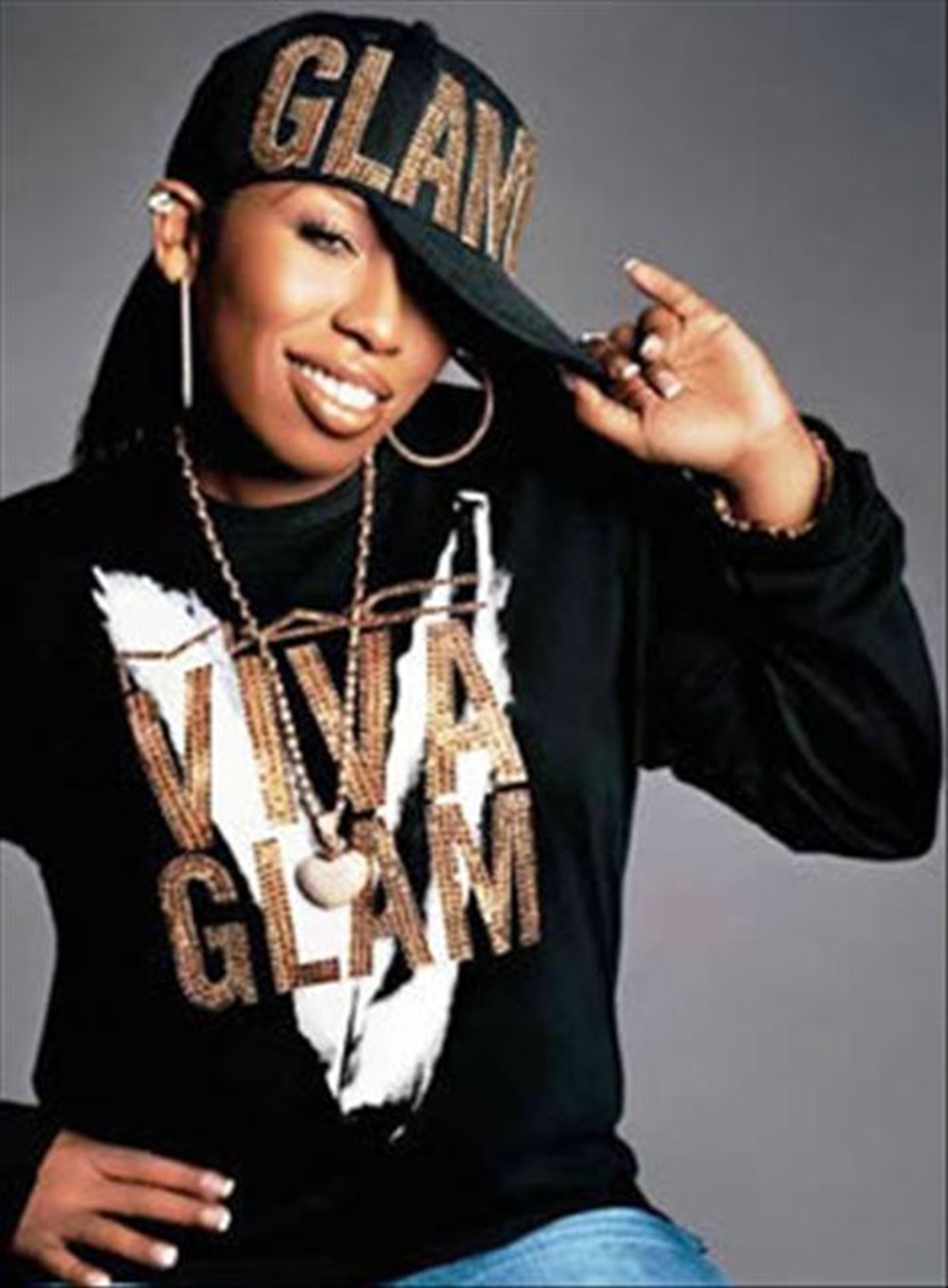 Рэперша. Мисси Эллиот. Рэп Мисси Эллиот. Мисси Эллиот стиль. Missy Elliott хип хоп исполнительница.