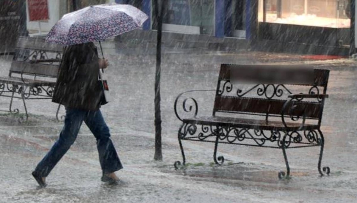 Meteorolojiden 23 ilde kuvvetli ve sağanak yağış uyarısı: Hava sıcaklığı düşecek Meteorolojiden 23 ilde kuvvetli ve sağanak yağış uyarısı: Hava sıcaklığı düşecek