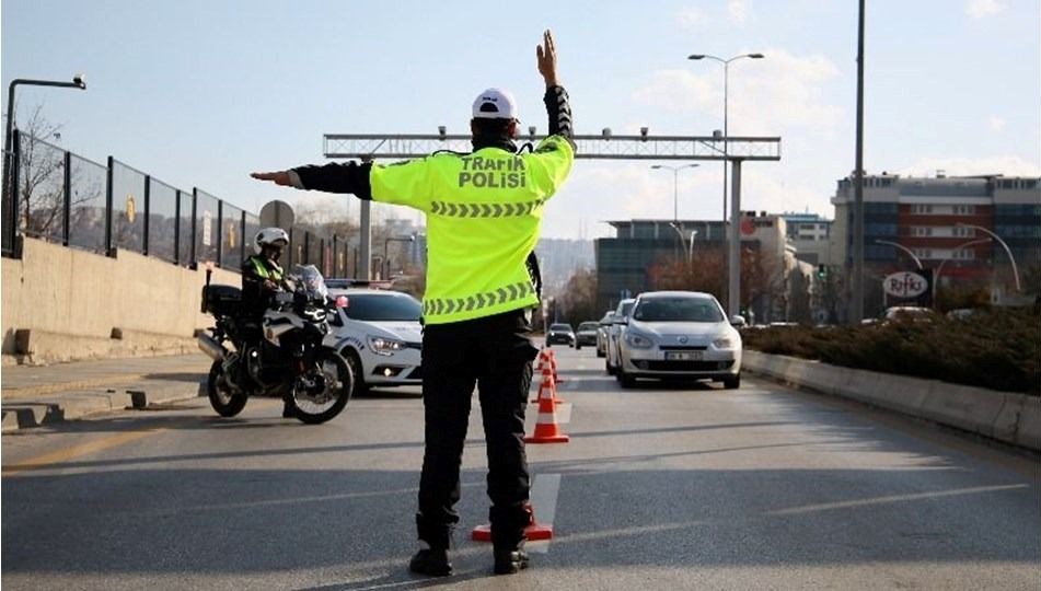 Motosiklet sürücüsüne para cezası verildi
