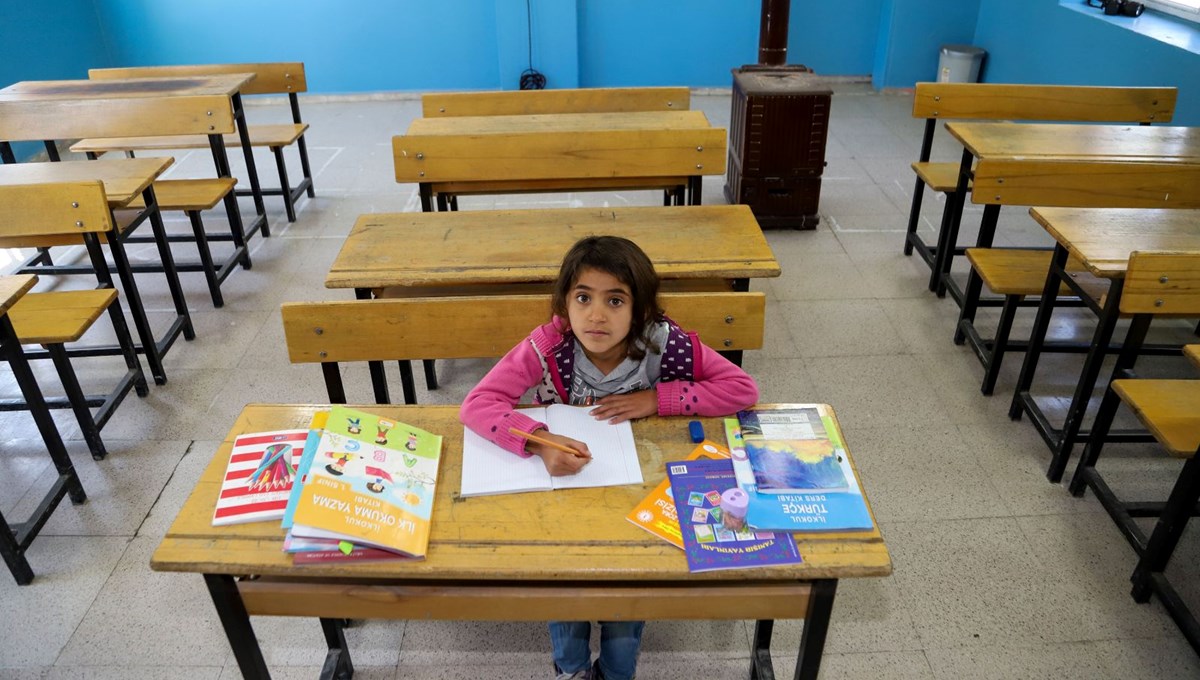2 derslikli okulun tek öğrencisi var 2 derslikli okulun tek öğrencisi var