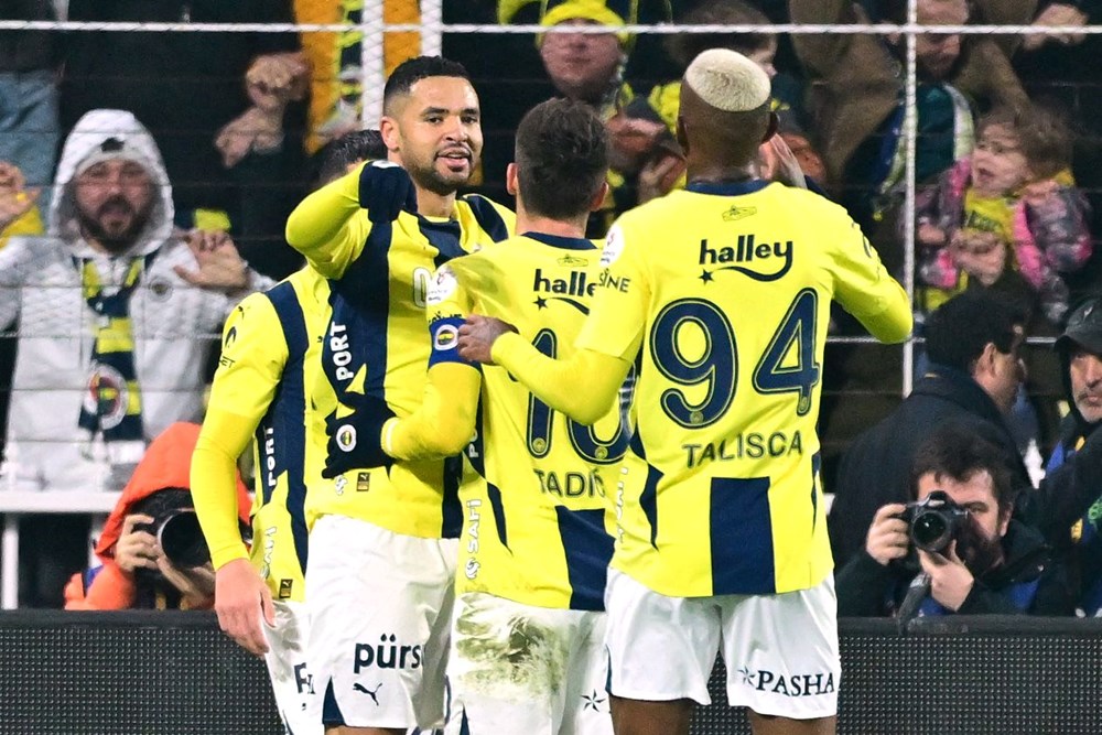 Süper Lig'de zirve takibi: Fenerbahçe 3 puanı 3 golle aldı - 17