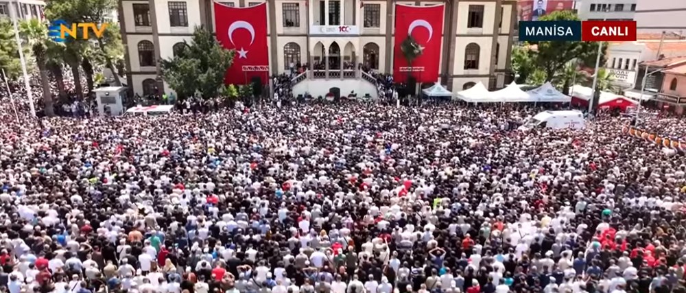 Ferdi Zeyrek son yolculuğuna uğurlanıyor | Özgür Özel gözyaşlarını tutamadı: "Şimdiye kadarki konuşmalarımın en zoru..." - 8