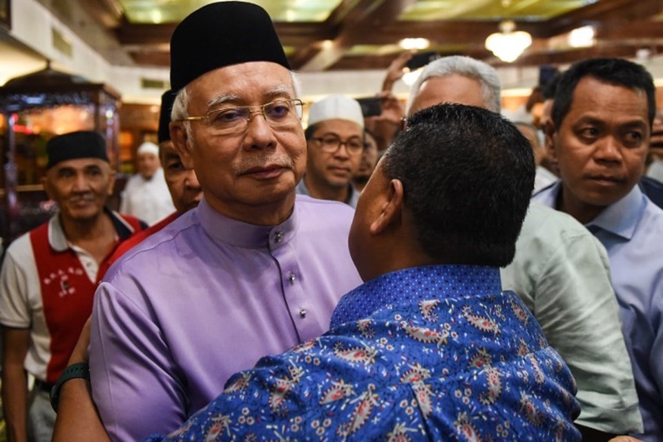 Malezya'da eski Başbakan Necip'in lüks eşyalarına el konuldu - 1