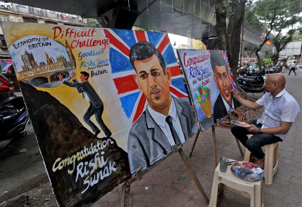 Riski Sunak'ın İngiltere Kralı 3. Charles'tan iki kat daha zengin olan eşi Akshata Murty kimdir? - 11