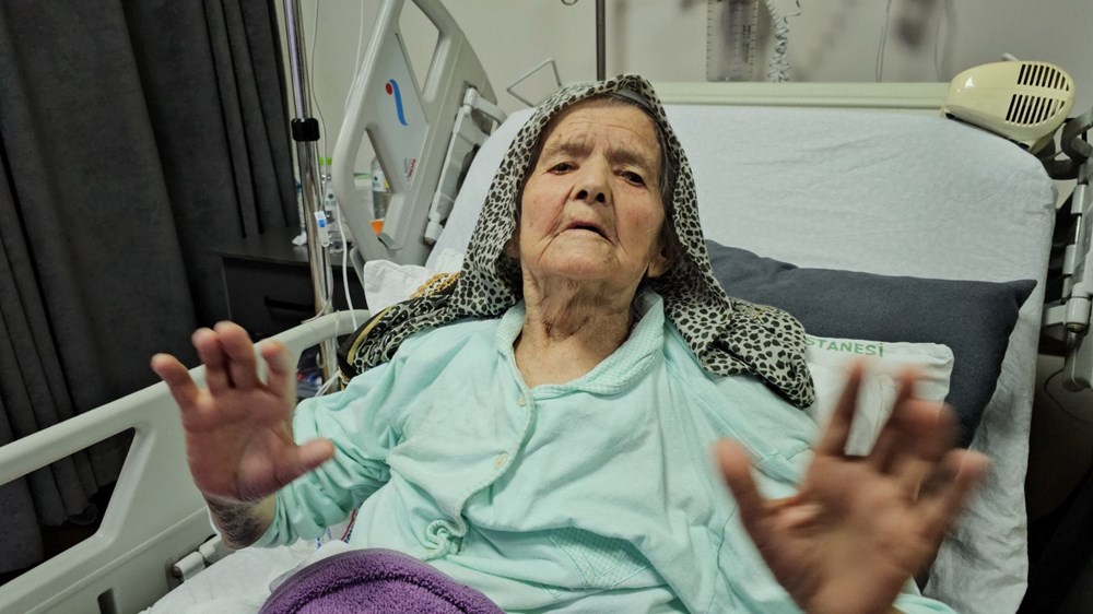 92 yaşındaki kadının midesinden ve bağırsaklarından çıktı: Kaç senedir yiyordum, zarar vereceğini düşünmedim - 4