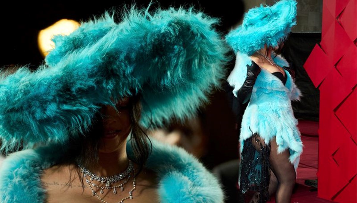 Moda dünyanın en iyileri seçildi: Rihanna devasa şapkasıyla gündem oldu Moda dünyanın en iyileri seçildi: Rihanna devasa şapkasıyla gündem oldu