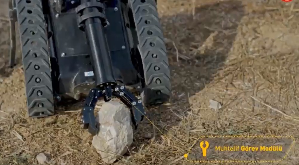 TSK'nın yeni roketatarı 12'den vurdu - 101