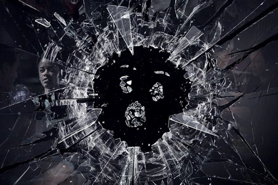 5 saatlik Black Mirror: Bandersnatch filmine geri sayım - 1