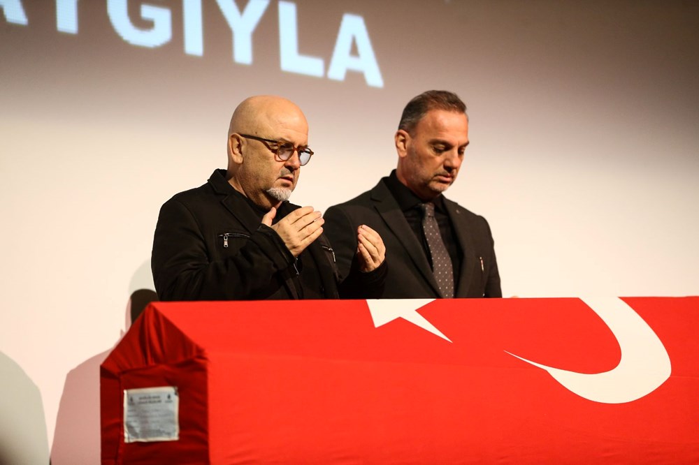 Usta oyuncu Emin Gümüşkaya son yolcuğuna uğurlandı - 2