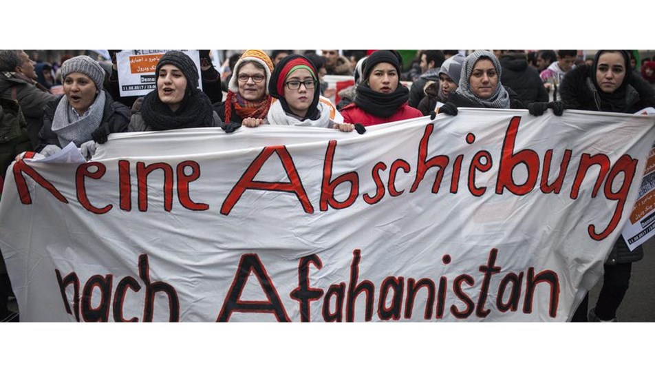Almanya sığınmacıları daha hızlı sınır dışı edecek