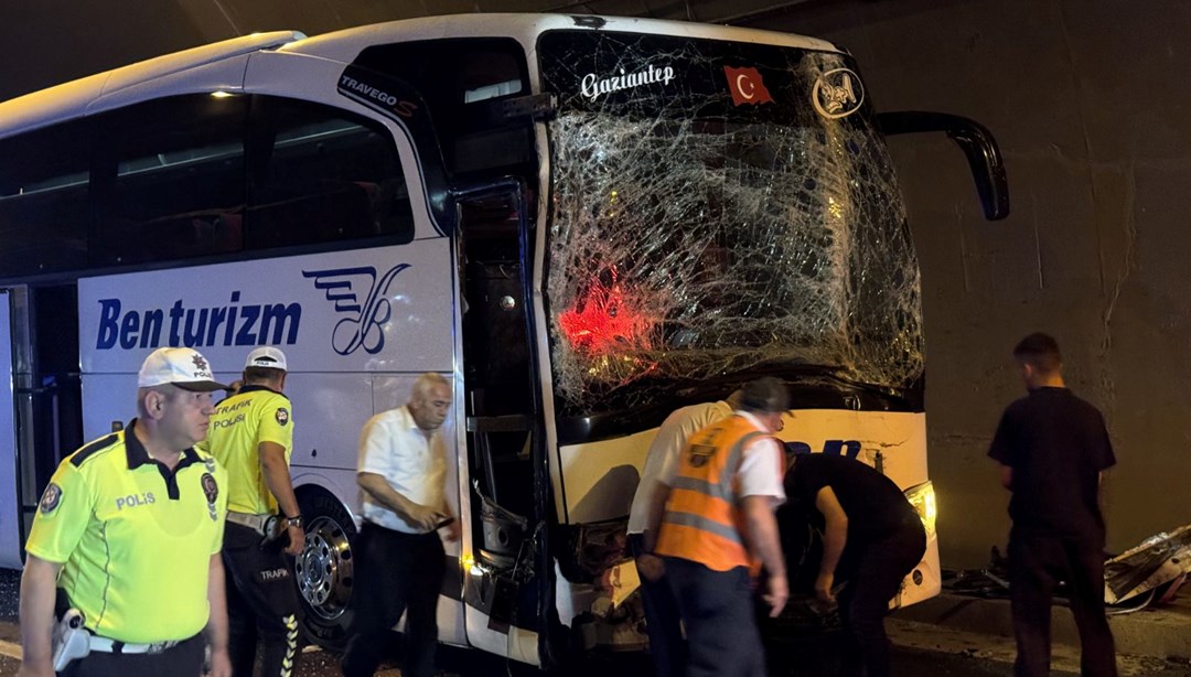 Anadolu Otoyolu savaş alanına döndü: 4 araçlık zincirleme kaza (Çok sayıda yaralı var)