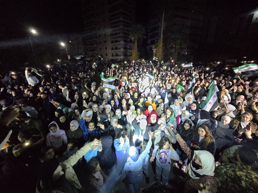 Suriye Devrimi 14. Yılında: Coşku Ateşi Vilayetleri Sardı 79 O9wHvbnUfUqiw1Q229JK3Q