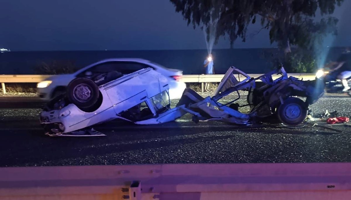 İkiye bölünen araçta 1 ölü, 1 yaralı