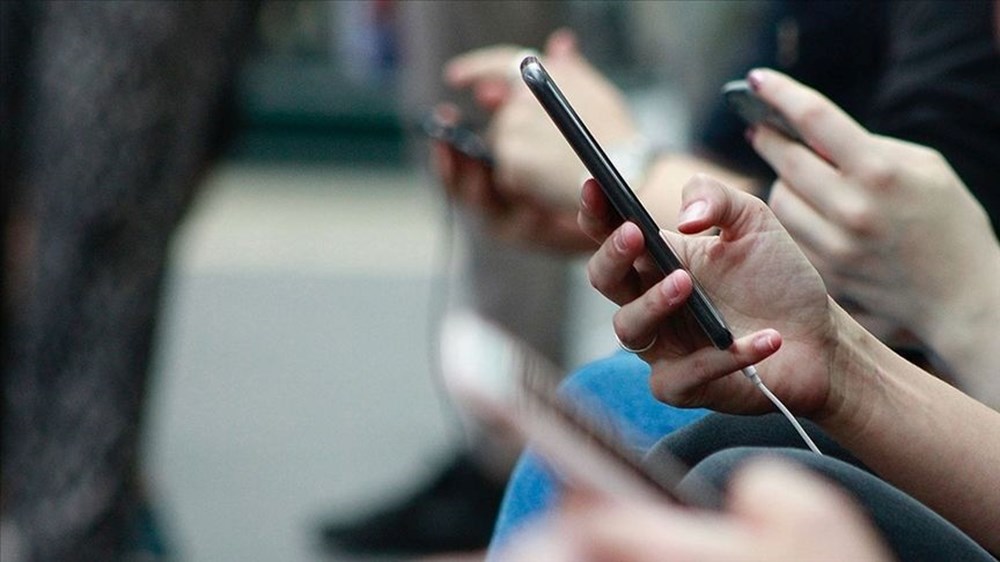 ÖĞRENCİLERE VERGİSİZ TELEFON SATIŞI: Hangi telefon modelleri ve bilgisayarlar vergiden muaf olacak? İşte ÖTV'siz cep telefonu satışının ayrıntıları - 5