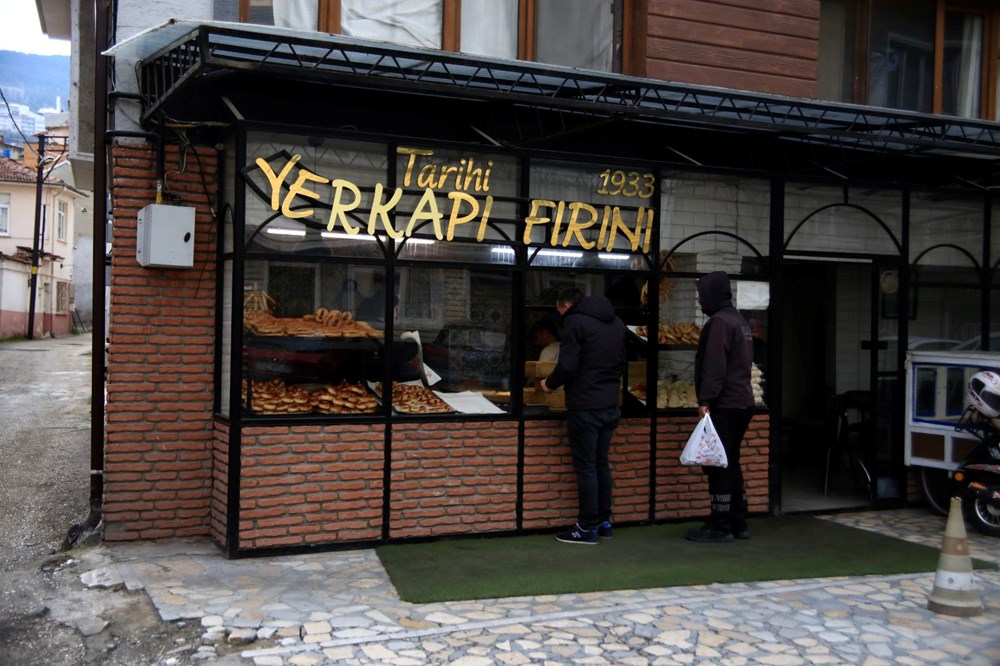 92 yıllık Ramazan geleneği: İftariyelik tabanca, kılıç, testi ve telefon - 4