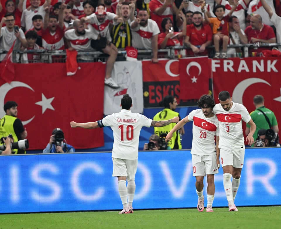 Hakan Çalhanoğlu rekor bonservisle transfer olabilir - 1