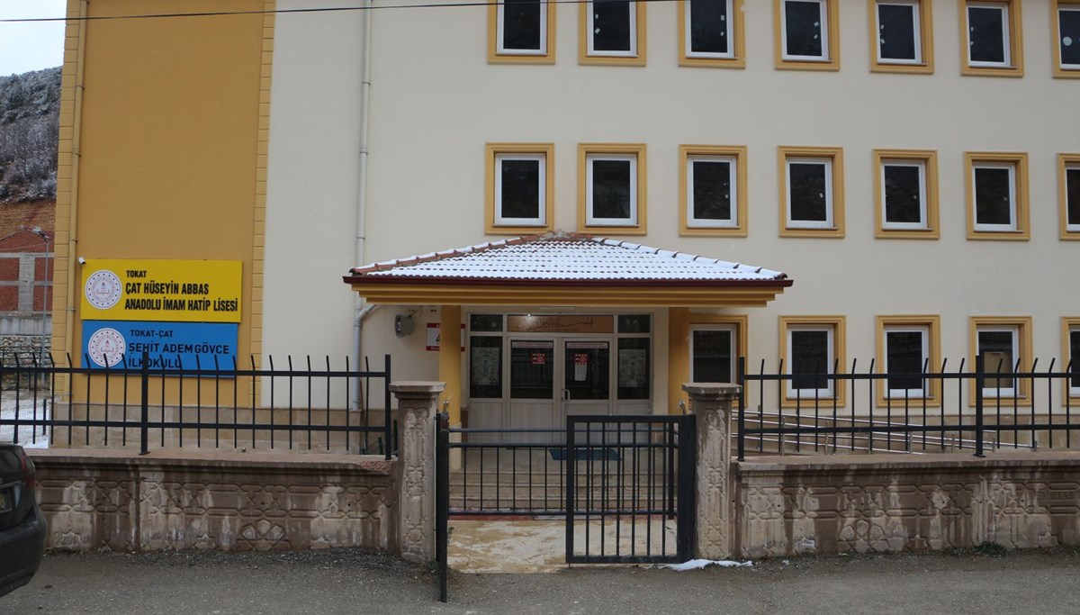 Öğretmen corona virüse yakalandı, eğitime 10 gün ara verildi