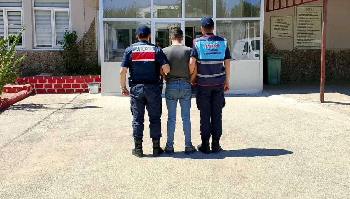 Hapis cezasıyla aranıyordu