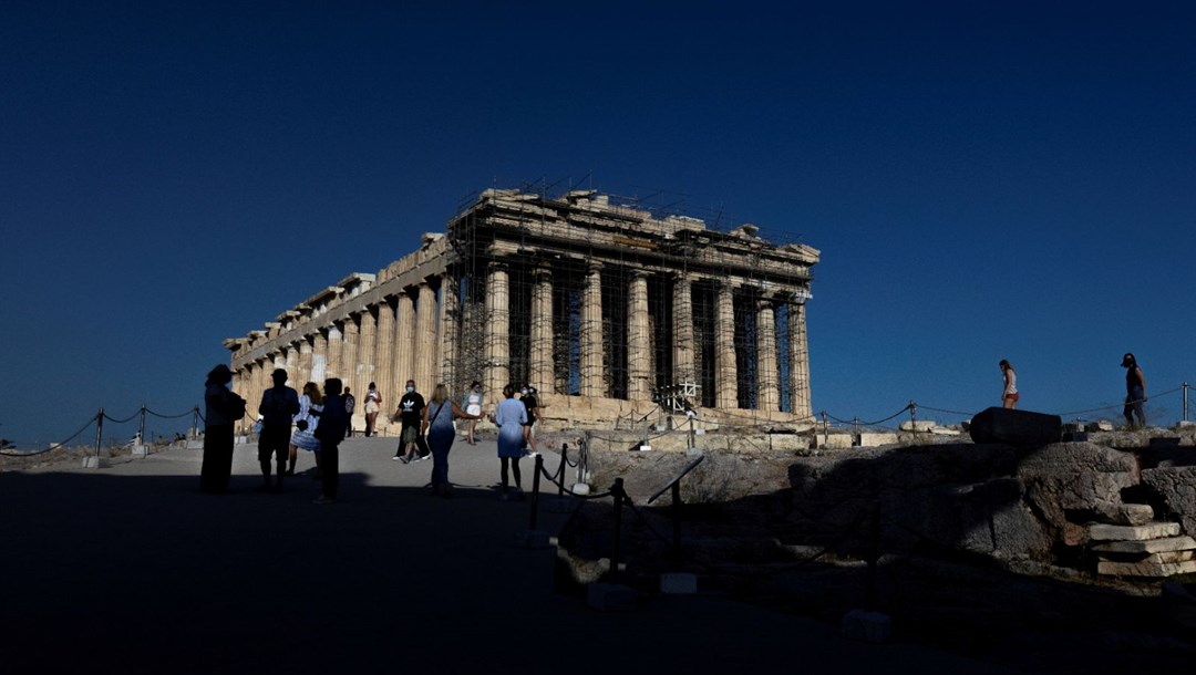 Υπερδιπλασιάστηκε ο αριθμός των κρουσμάτων στην Ελλάδα το τελευταίο 24ωρο: Επιστρέφουν οι περιορισμοί – Last Minute World News