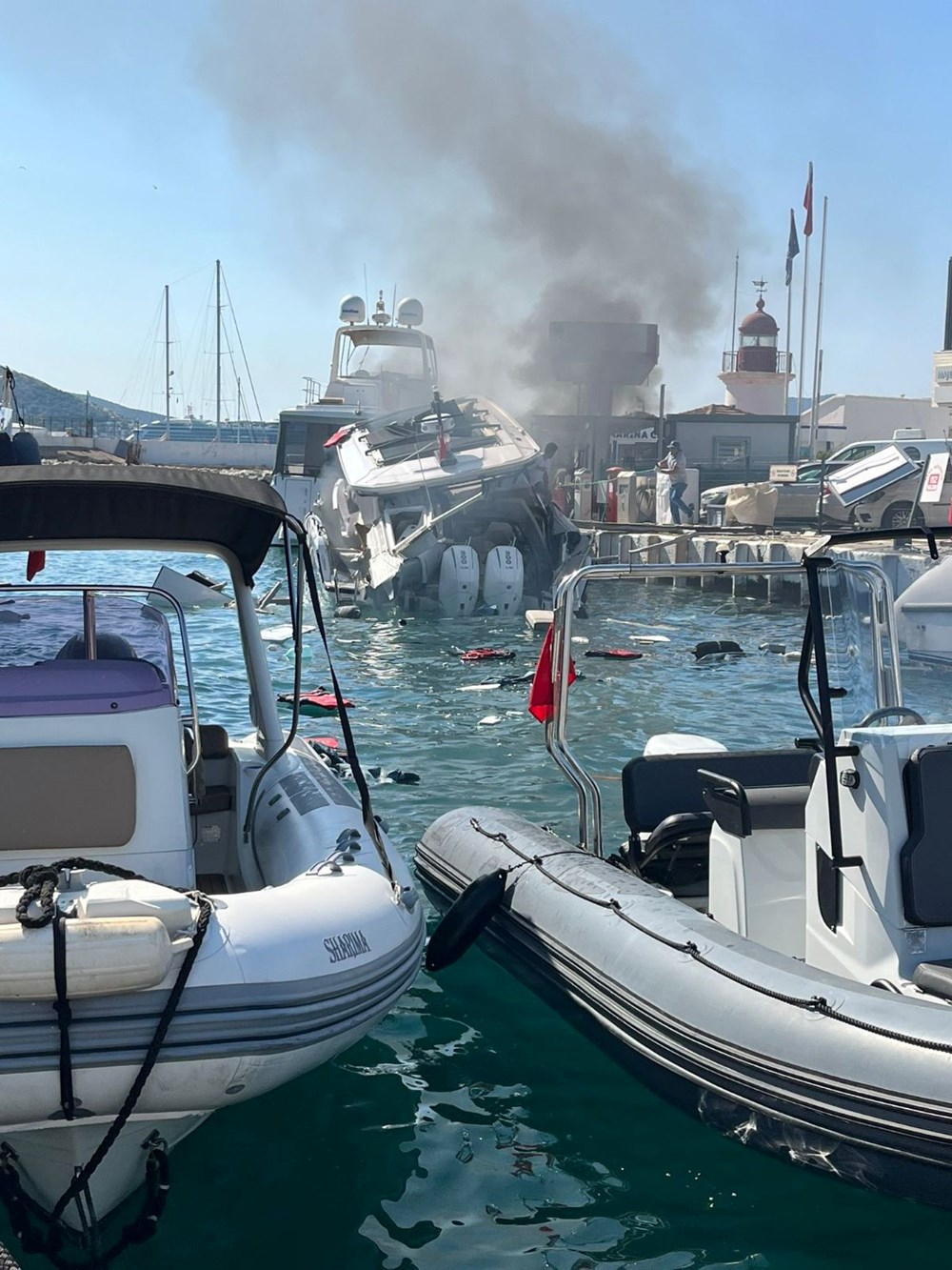 Bodrum'da teknede patlama: Yaralılar var - 2