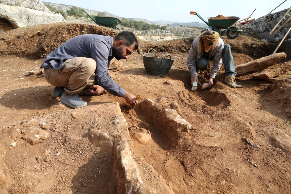 Diyarbakır'da arkeolojik kazıda 54 çocuğa ait mezarlık bulundu - 3
