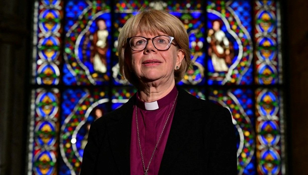 İngiltere Kilisesi'nin başına bir kadın atandı