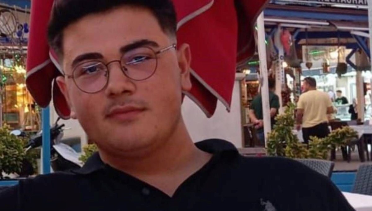 Elektrik akımına kapılarak öldü Elektrik akımına kapılarak öldü