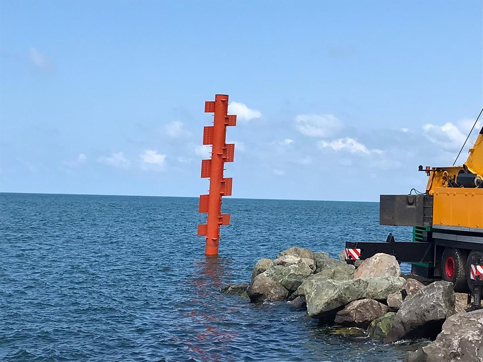 Karadeniz'in hırçın dalgaları elektrik üretecek - 1