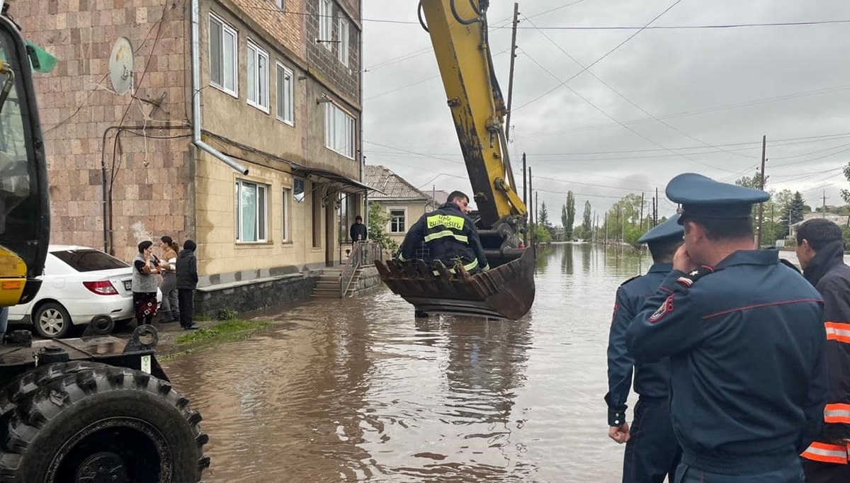 Ermenistan'da sel felaketi: 4 ölü