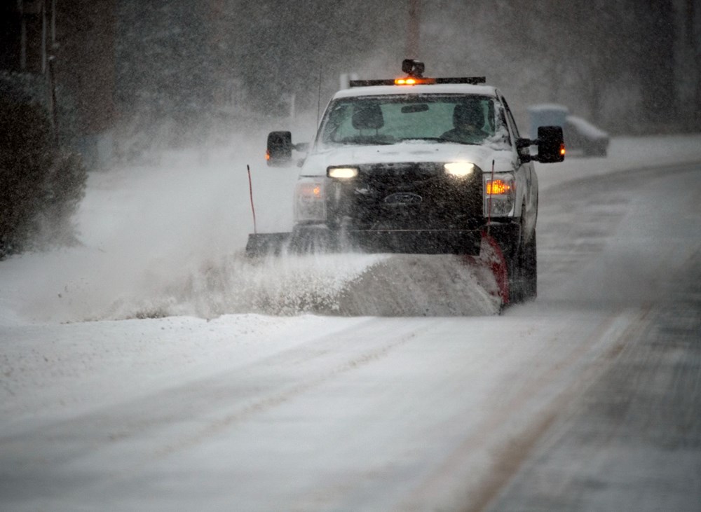 ABD'de sert kış: Araçlar yoldan çıktı, yüz binlerce kişi elektriksiz kaldı - 12